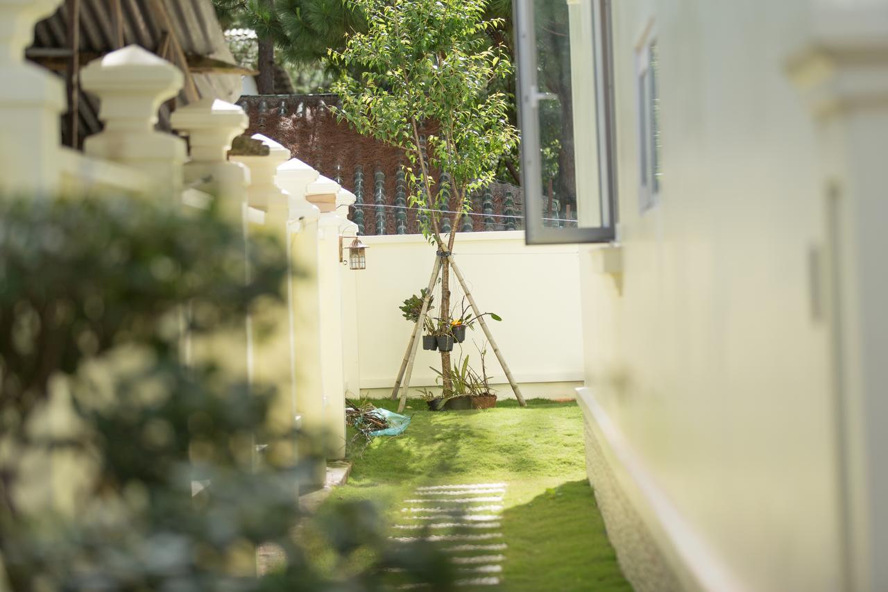 Apartamento Biet Thu Du Lich Atiso Dalat Exterior foto