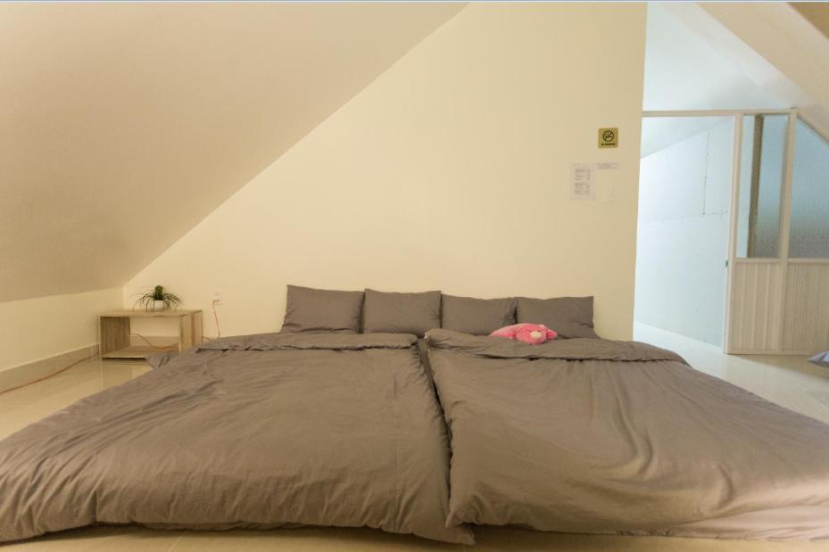 Apartamento Biet Thu Du Lich Atiso Dalat Exterior foto