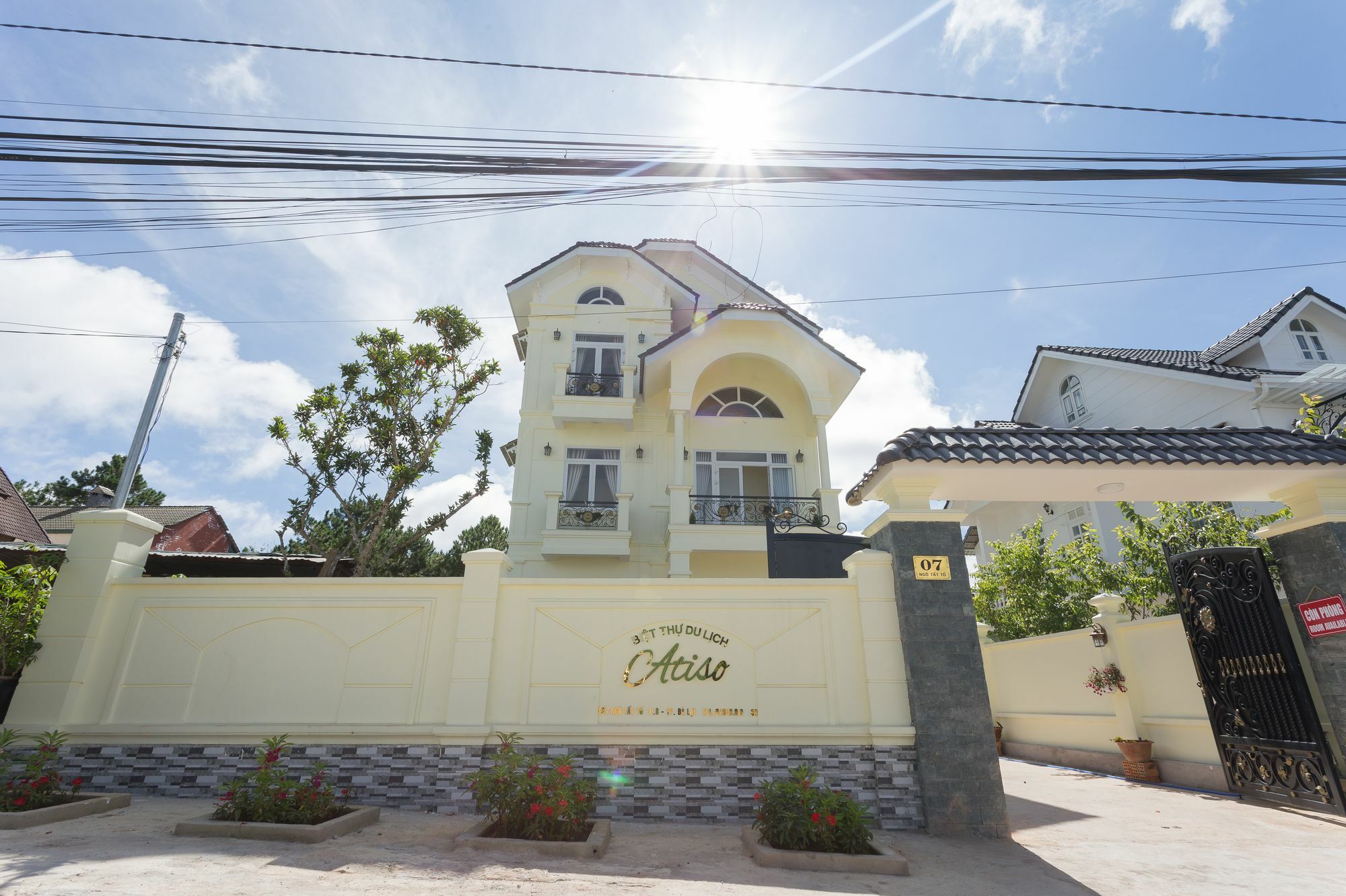Apartamento Biet Thu Du Lich Atiso Dalat Exterior foto